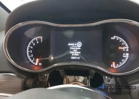 2019 Jeep Grand Cherokee Limited 4X4 from USA, damaged, VIN 1C4RJFBG3KC613040